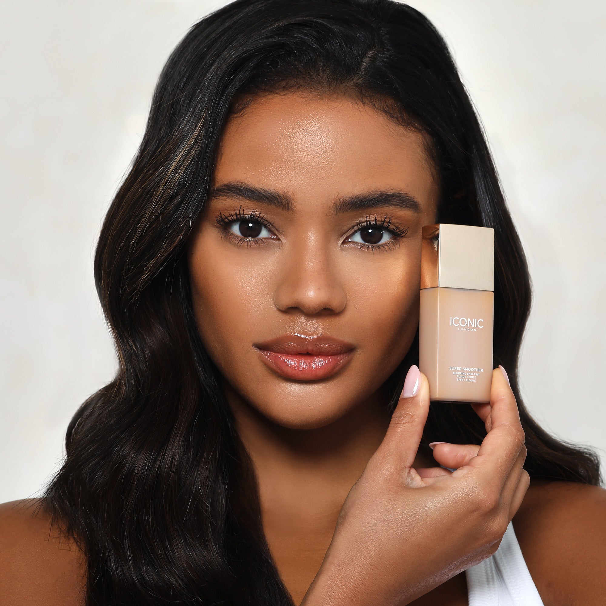 Super Smoother Blurring Skin Tint